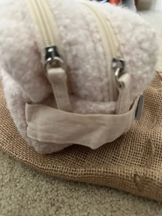 🆕 Birkenstock Sherpa Teddy Zip Cosmetic Case - Picture 5 of 8